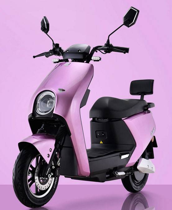 赛鸽电动车新品发布 颜值爆表，引领出行新风尚